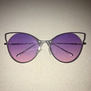 Cat eye sunglasses